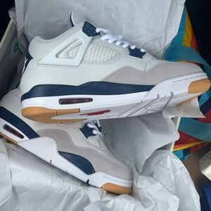 Nike SB x Jordan 4 collab shoe